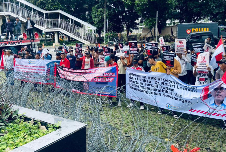 Lagi, KPK Digeruduk Massa Menuntut Selidiki Dugaan Gratifikasi Oknum Staf Ahli di Kemenkeu