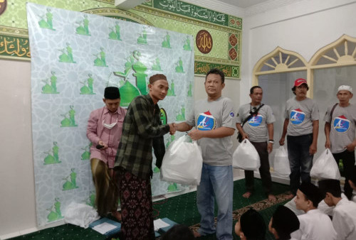 Agus Community Santuni 150 Anak Penghafal Al Quran dan Guru Ngaji