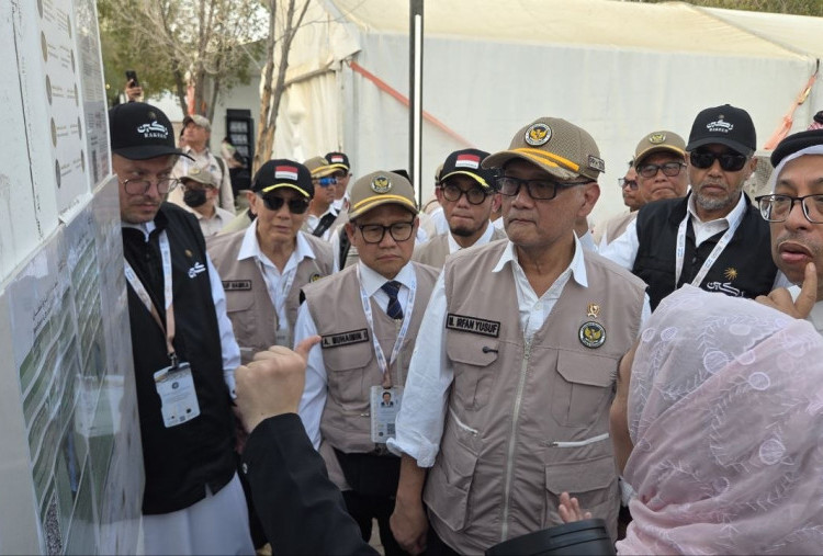 Menhaj Tinjau Tenda di Arafah, Minta Ditambah dan Tegaskan KBIHU Tak Boleh Ikut Atur