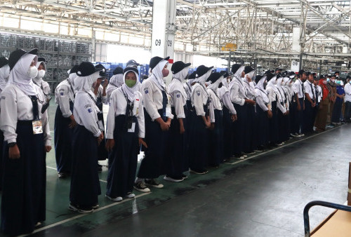 Dukung Dinas Pariwisata, Suzuki Ajak Pelajar Lihat Pelaksanaan Kerja di Pabrik Kabupaten Bekasi