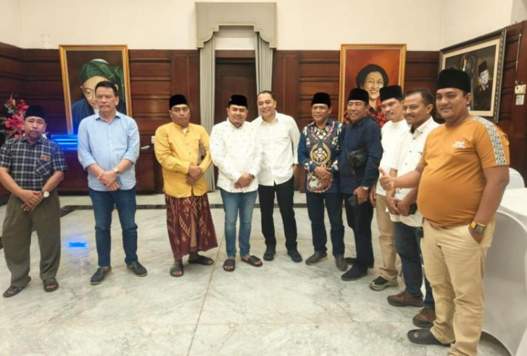 Eri Cahyadi Pastikan Surabaya Aman setelah Berdialog dengan Ormas Madura