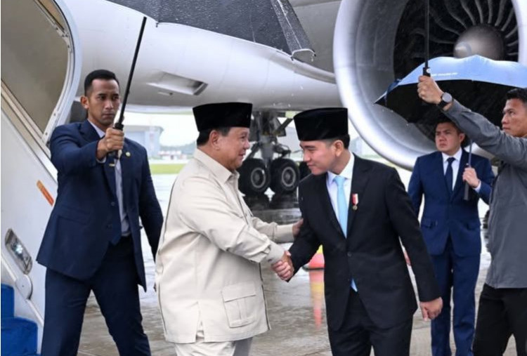 Prabowo Kembali ke Tanah Air Setelah Kunker Maraton dari Amerika ke Timur Tengah 