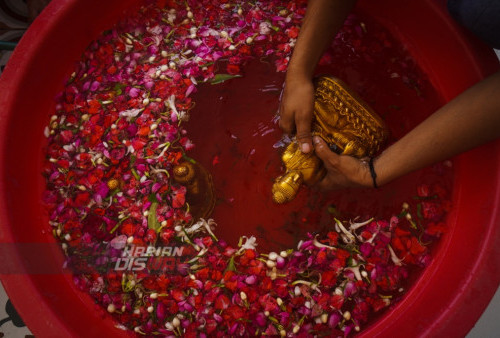 Ritual Cuci Rupang Jelang Imlek