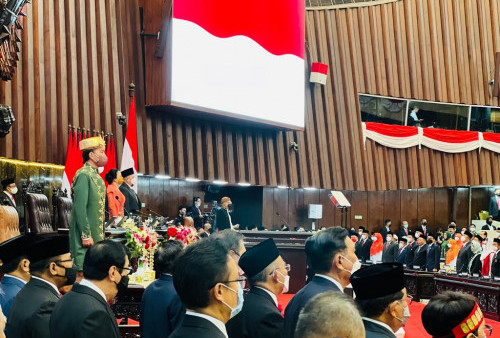Pidato di Sidang Tahunan MPR RI, Presiden Jokowi Kenakan Busana Asal Bangka Belitung  