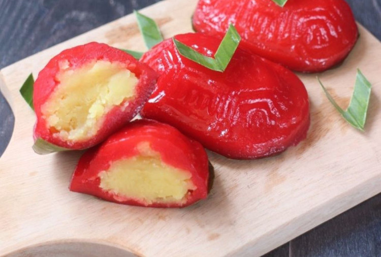 Cara Membuat Kue Ku (Ang Ku Kueh) Lembut dan Kenyal Untuk Sajian Imlek 2026