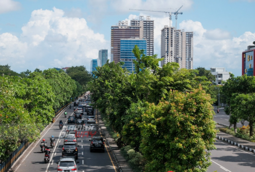 Jelang Hari Pertama Lebaran 2022, Jalanan Kota Surabaya Lengang