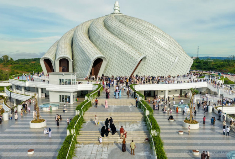 Sejarah! Begini Potret Salat Idulfitri Perdana di Masjid Negara IKN 