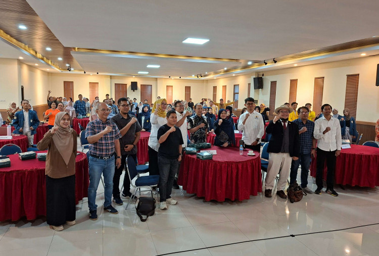 Pelaku Bisnis dan Akademisi Bahas Strategi Scaling Up Usaha di Talkshow Kadin Jatim