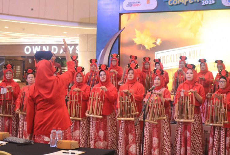 Angklung Kolagenta Meriahkan Disway Mandarin Debate & Speech Competition 2025, Tampilan Lagu Mandarin