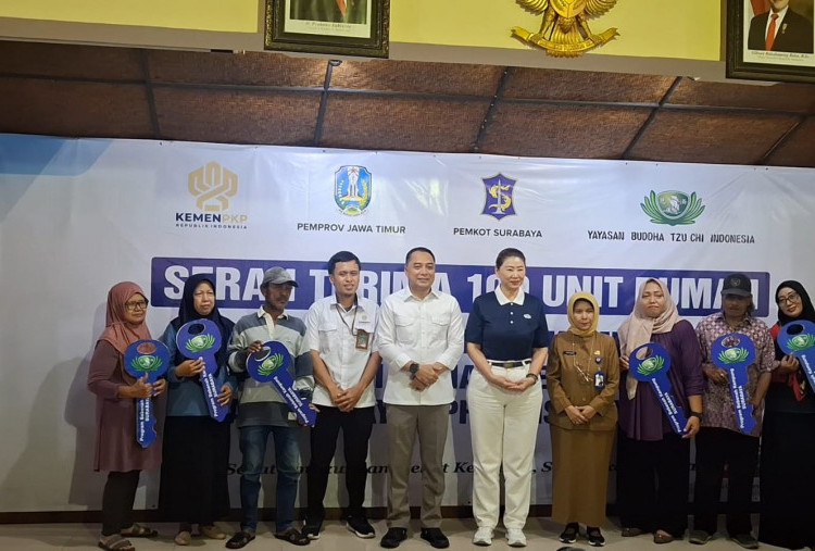 Buddha Tzu Chi Bersama Pemkot Surabaya Wujudkan 500 Rumah Layak Huni