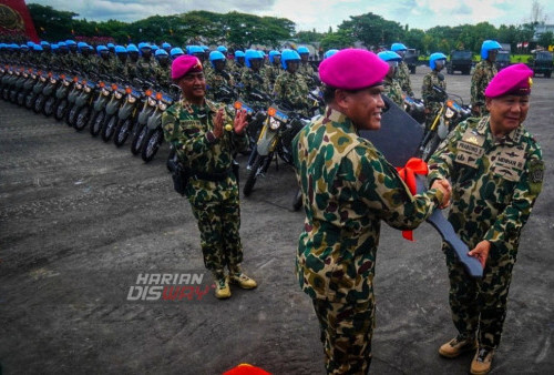 Kunjungan Kerja Menhan Ke Markas Korps Marinir