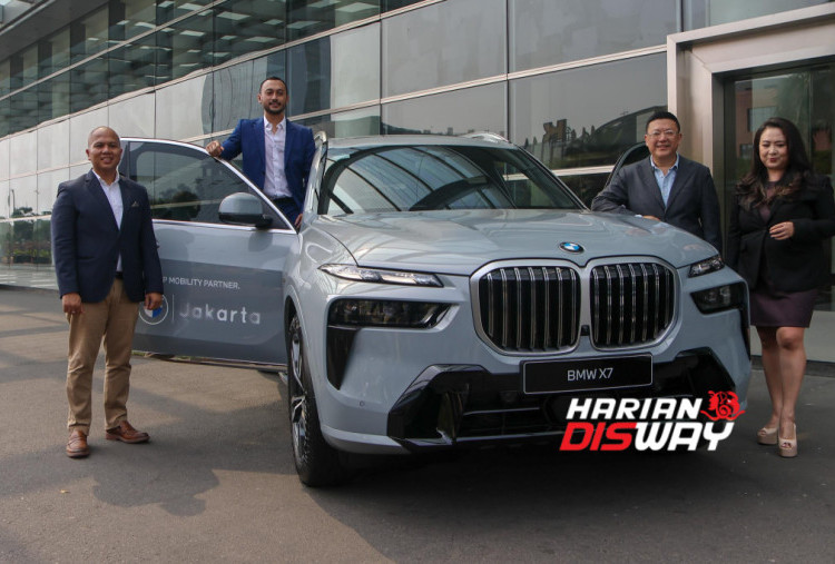 BMW X7 menawarkan pengalaman berkendara premium melalui kabin tiga baris, kenyamanan serta teknologi modern. SUV tersebut dibekali mesin enam silinder dengan teknologi mild hybrid 48V yang menghasilkan tenaga 381 hp dan torsi 520 Nm. Sementara MINI Countryman S ALL4 tampil dengan karakter lebih fleksibel, mesin turbo 2,0 liter bertenaga 201 hp dan torsi 300 Nm, serta dirakit secara lokal di Indonesia. Foto: Hanung Hambara/Harian Disway