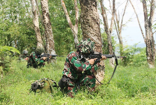 264 Prajurit Yonif Raider 323 Uji Latihan Siap Tempur di Batu Lawang