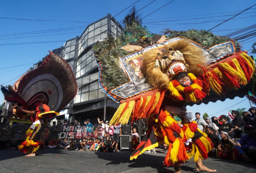 Kirab Budaya Bersih Desa di Surabaya