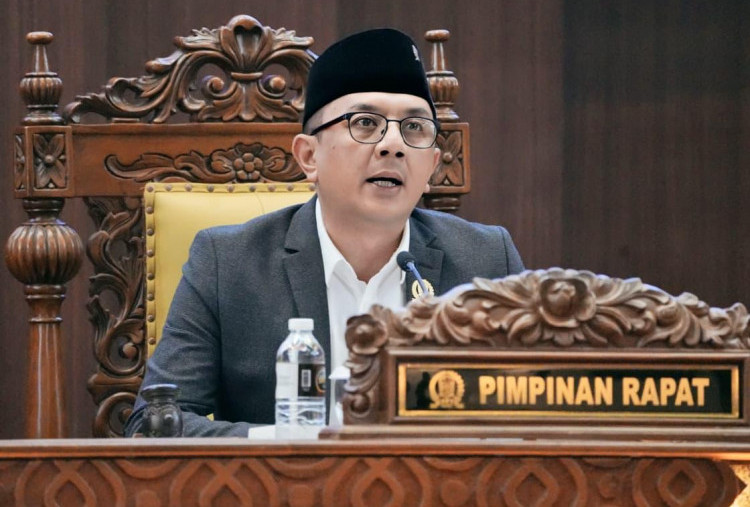 Pungutan Sekolah Kembali Dikeluhkan, Deni Wicaksono: Ekonomi Sulit Jangan Bebani Orang Tua!
