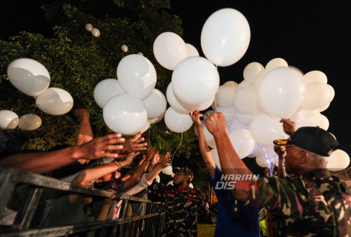 Acara Festival Lampion Balon Waisak Majapahit 2024 di Mojokerto menjadi momentum penting untuk memperkuat hubungan antarumat beragama, mempromosikan perdamaian, serta merayakan keindahan keberagaman. Semoga semangat kebersamaan dan toleransi yang diperlihatkan dalam acara ini akan terus menginspirasi dan mencerahkan masyarakat di masa yang akan datang. (Julian Romadhon/Harian Disway)