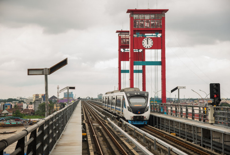 Malam Tahun Baru 2025, LRT Sumsel Tambah Jadwal Operasional Hingga Tengah Malam