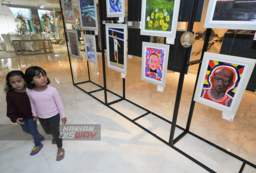 Pameran ini juga akan melakukan donasi sebagai aksi sosial untuk memperingati Universal Childern's Dayyang jatuh tepat pada tanggal 20 November. Donasi ini akan diserahkan kepada Zoleka Indonesia sebagai bantuan kegiatan pemberdayaan spesial needs childrens.