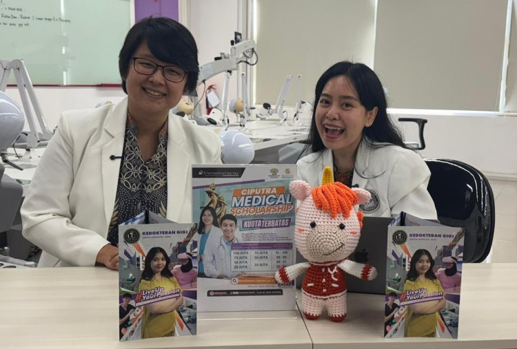 Universitas Ciputra Edukasi Bahaya Kanker Rongga Mulut Lewat Program Halo UC Dok