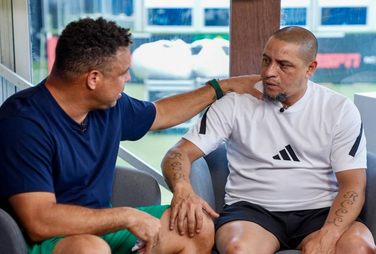 Roberto Carlos Bantah Jadi Mualaf, Ungkap Alasan Gelar Upacara Pernikahan Islam