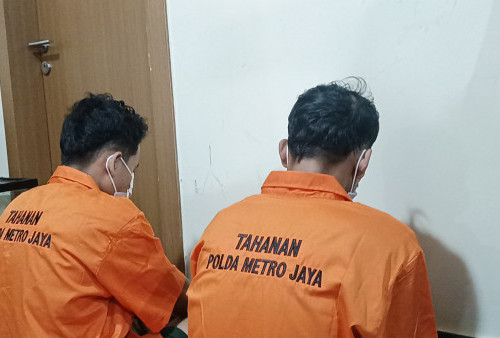 Ini Tampang Tersangka Pembunuhan Dalam Sarung di Pamulang, Hanya Diam Ditanya Wartawan 