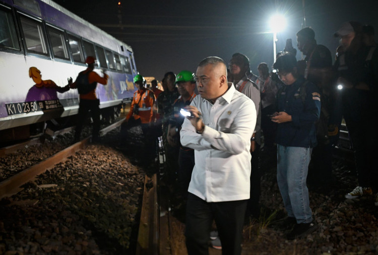 KA Argo Bromo Anggrek Anjlok di Subang, Menhub Dudy Tinjau Langsung Proses Evakuasi