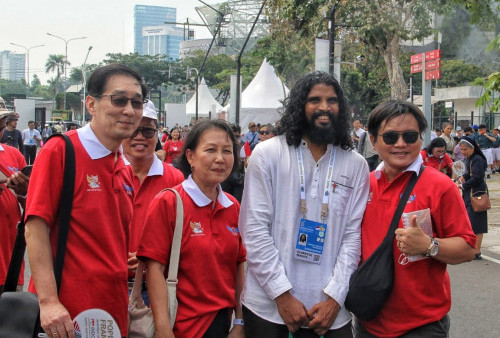 Antre Diajak Foto, Diakon Asal India yang Bertugas di Maumere Ini Terkesan Semangat Umat Katolik Indonesia