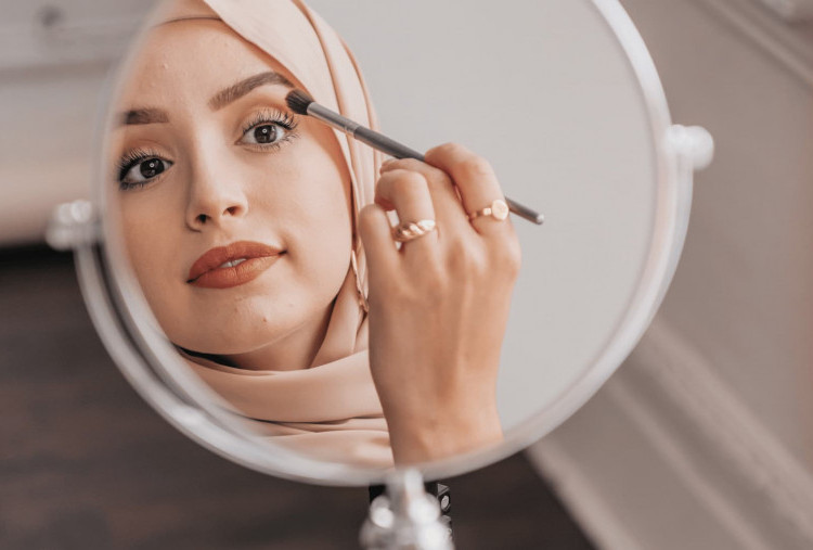 Tren Makeup Habis Mandi untuk Lebaran 2025