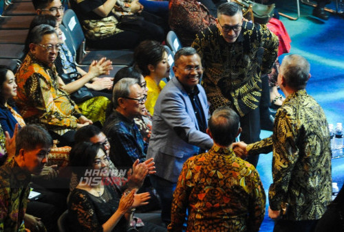 Founder Harian Disway turut menghadiri peresmian Gereja Mawar Sharon (GMS) Rooftop yang terletak di lantai atas Pakuwon Mall Surabaya, Jawa Timur, Kamis 20 Juli 2023. Gereja Mawar Sharon (GMS) Rooftop Surabaya Barat baru saja diresmikan ini mampu menampung sebanyak enam ribu jemaat. GMS Rooftop ini dibangun lantaran semakin hari jemaat GMS terus banyak. Sehingga membutuhkan tempat yang lebih besar untuk bisa menampung jemaat yang beribadah. GMS Rooftop selain menyediakan ruang ibadah untuk jemaat keluarga, ada juga ruang ibadah untuk jemaat anak-anak, dan usia muda. Kedepannya, mereka pun akan selalu melakukan pengembangan kapasitasnya. Sesuai dengan visi GMS yakni: Gereja sel yang apostolik dan profetik. Serta misi seribu gereja lokal dan satu juta murid.
