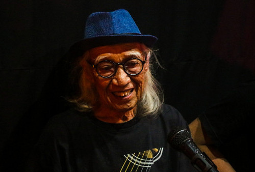Victor Nasution & The Gembell's, Pelopor Musik Kota Pahlawan (1): Nganggur Sebulan di Singapura