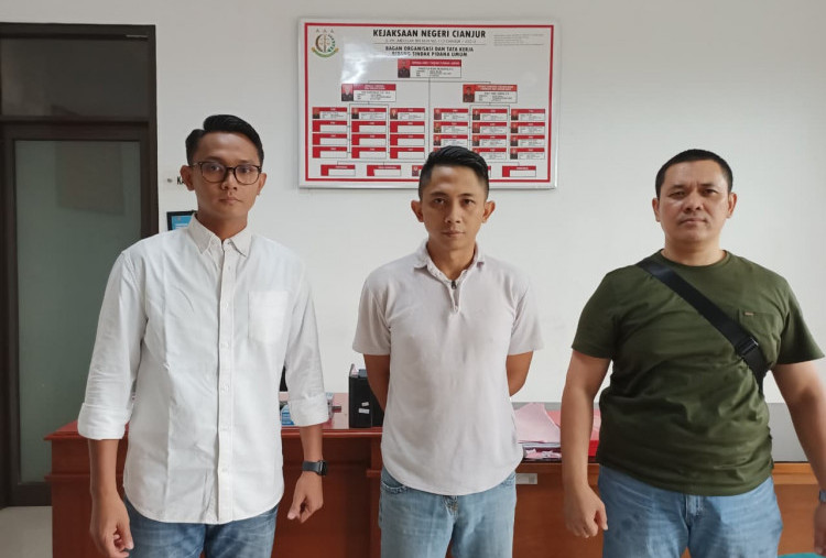 Tim Satgas SIRI Tangkap DPO Tindak Pidana Pemilu Muhammad Isnaeni di Cianjur