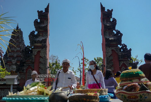 Hari Raya Galungan di Surabaya