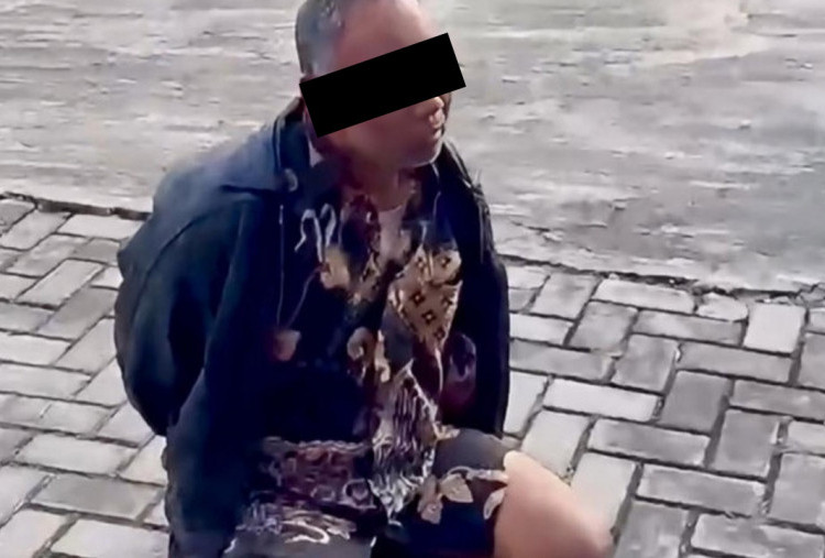 Penampakan Asyhari, Pendiri Ponpes Ndolo Kusumo Pati, Saat Ditangkap Polisi