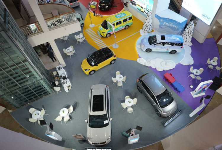 'Amayzing Deals' Wuling Bernuansa Unik di Mall Kelapa Gading, Bunga 0 Persen Hingga Extensive Free Maintenance