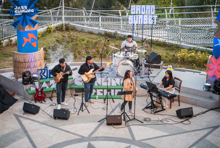 Bromo Sunset Music and Culture, BRI Jazz Gunung Series 2 Bromo, Pesona Senja, Jazz dan Latar Bromo