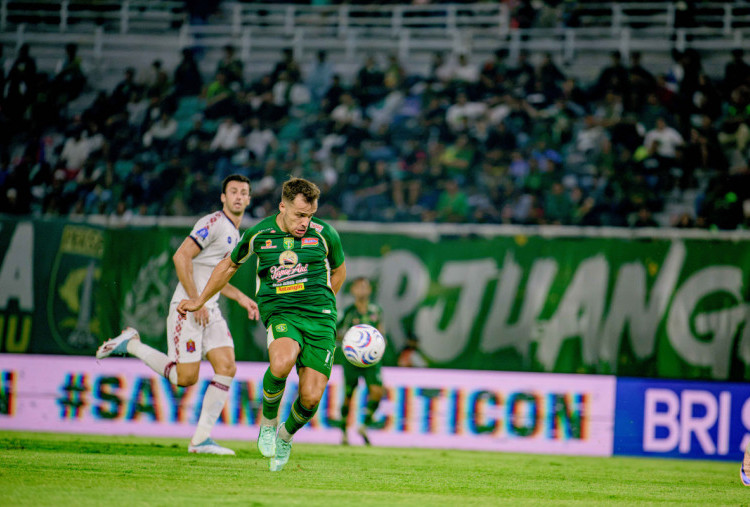 Persebaya vs Persijap: Kuasai Bola, Green Force Gagal Tembus Pertahanan Persijap di Babak Pertama