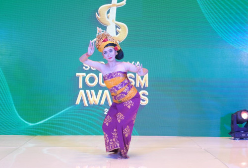 Tari Tenun dan Penyanyi Pelita MICE Ramaikan Surabaya Tourism Award Hari Kedua