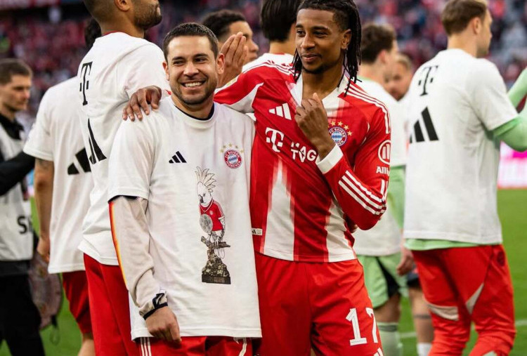 Pemain Bayern Pakai Kaos Kakaktua Saat Rayakan Gelar Bundesliga, Ini Maknanya