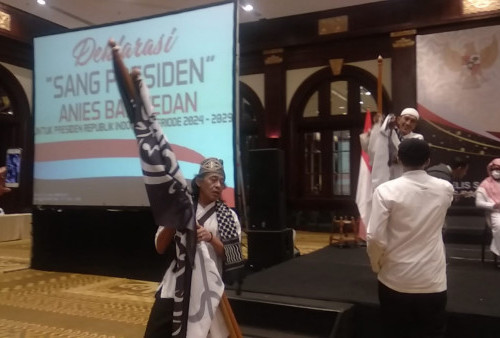 Pelantikan Anies Baswedan Maju Capres 2024, Diwarnai Penampakan Mirip Bendera HTI
