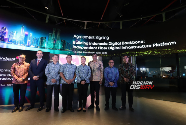 Melalui kemitraan ini, Indosat akan mengalihkan aset serat optik senilai sekitar Rp14,6 triliun ke FiberCo, sekaligus mempertahankan kepemilikan sekitar 45 persen. Entitas baru ini akan mengoperasikan lebih dari 86 ribu kilometer jaringan serat optik terintegrasi di seluruh Indonesia dengan model open-access, guna memperluas konektivitas, meningkatkan kualitas layanan, dan mendukung pemerataan akses digital.