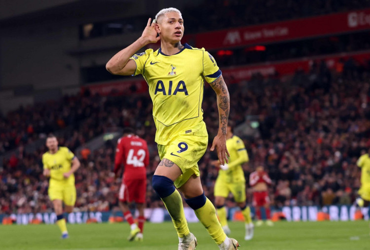 Liverpool vs Tottenham 1-1, The Reds Terpental dari 4 Besar Gegara Richarlison