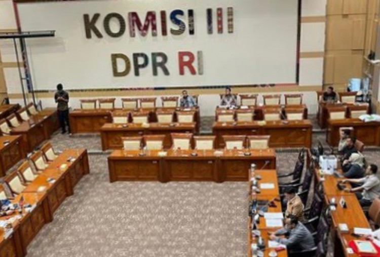 Kompak! Komisi III DPR Sepakat Polri Tetap Berada di Bawah Presiden