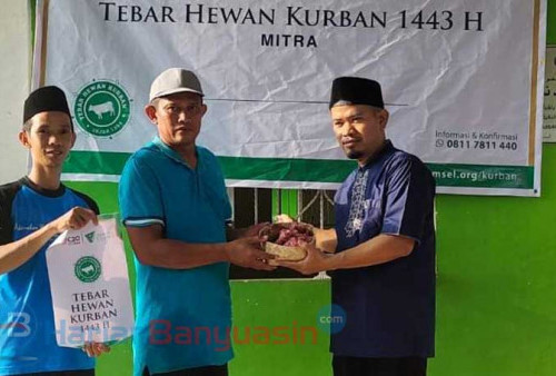 Yayasan Islam Terpadu Mufidatul Ilmi Qurban 20 Ekor Kambing