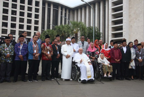 Wajah Kebinekaan di Kala Bapa Suci Tiba (2): Warna-Warni Pancasila di GBK