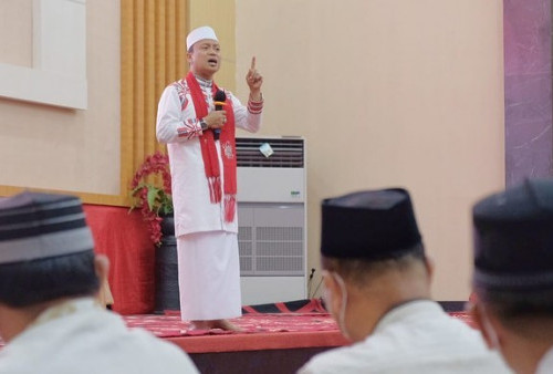 Tegas! Pernyataan Ustaz Das'ad ke Holywings: Silakan Cari Nafkah di Indonesia, Tapi Jangan Kau Hina Nabi Kami