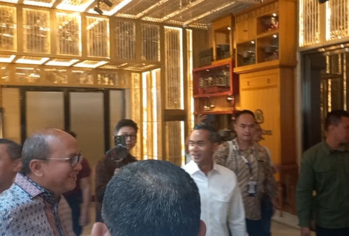  Menteri Investasi Rosan Roeslani Hadiri  Munaslub Kadin Indonesia di St. Regis Jaksel