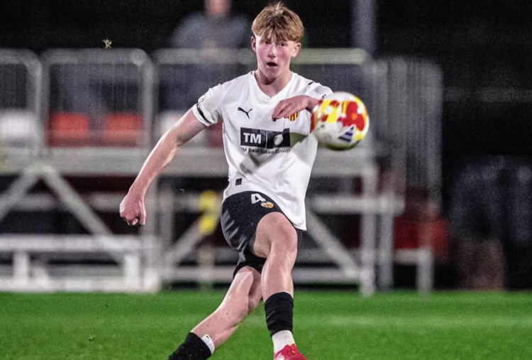 Manchester United Tertarik Rekrut Wonderkid Valencia Usai Arsenal Boyong Mosquera