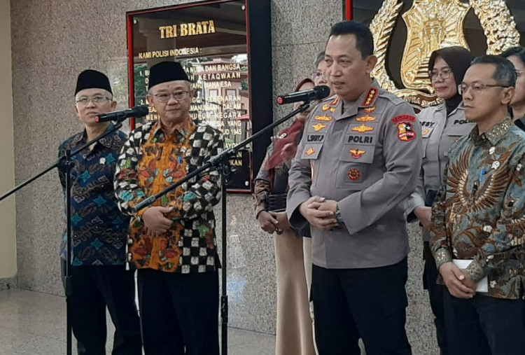 Polri Rekrut 2.600 Personel Perkuat Program Polisi Mengajar di 3T bersama Kemendikdasmen 