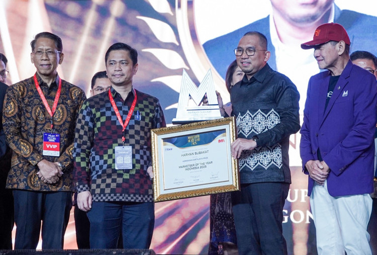Harman Subakat Raih Best of The Best Marketeer of The Year 2024, Perkuat Kiprah ParagonCorp di Industri Kecantikan