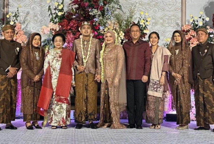 Megawati Soekarnoputri dan Para Petinggi PDIP Turut Restui Pernikahan Putri Tri Rismaharini 